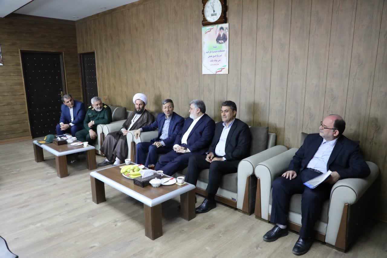 برگزاری جلسه بررسی روند بازسازی مناطق زلزلهزده شهرستان خوی + تصاویر