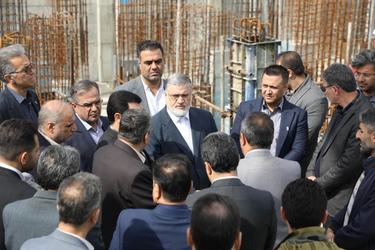 آلبوم تصویری / بازدید استاندار آذربایجان غربی از دو واحد تولیدی در حال ساخت در ارومیه
