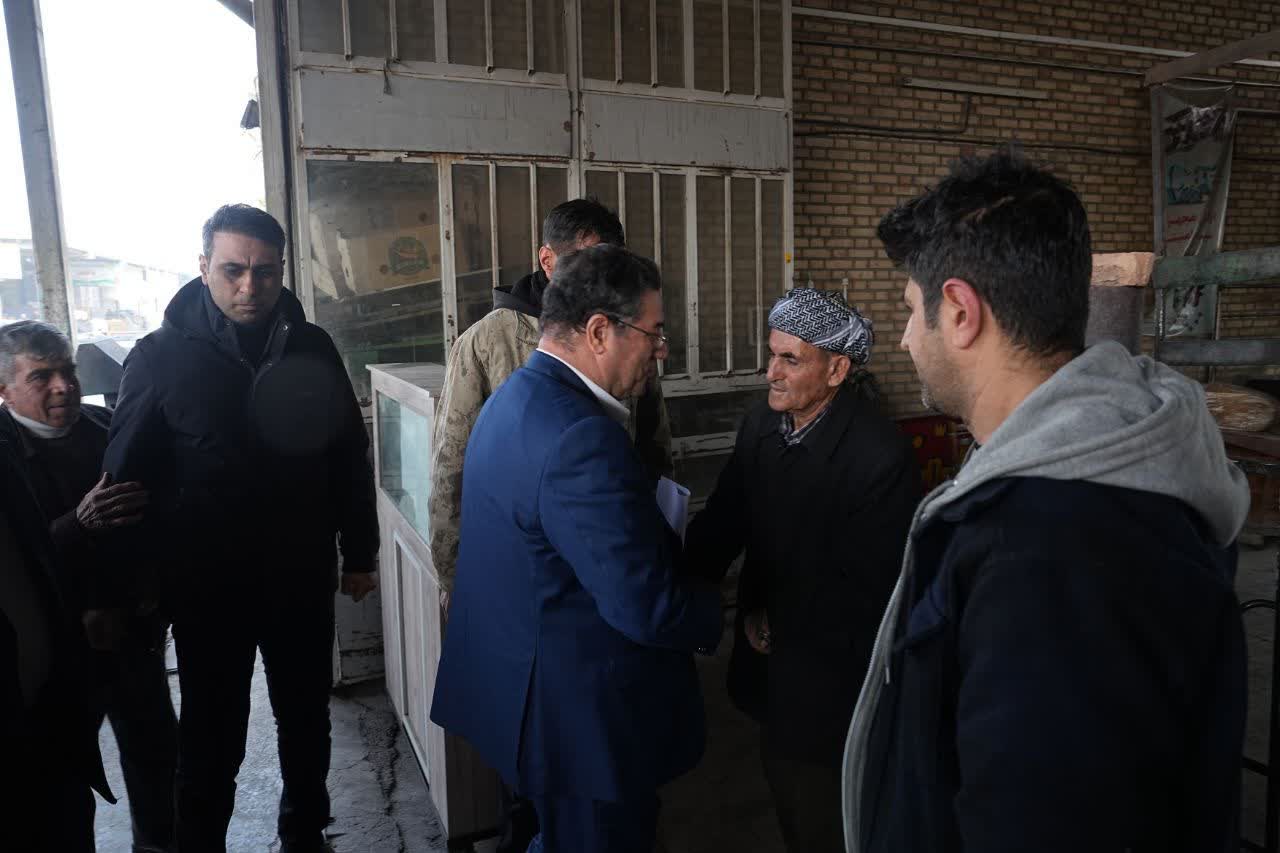 بازدید استاندار آذربایجان‌غربی از بازار و مراکز توزیع کالا در ارومیه + تصاویر