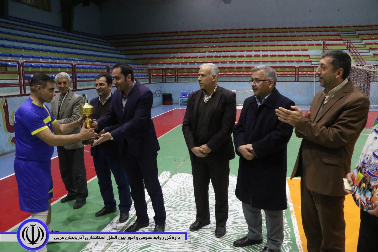 مسابقات فوتسال کارکنان استانداری آذربایجان غربی برگزار شد