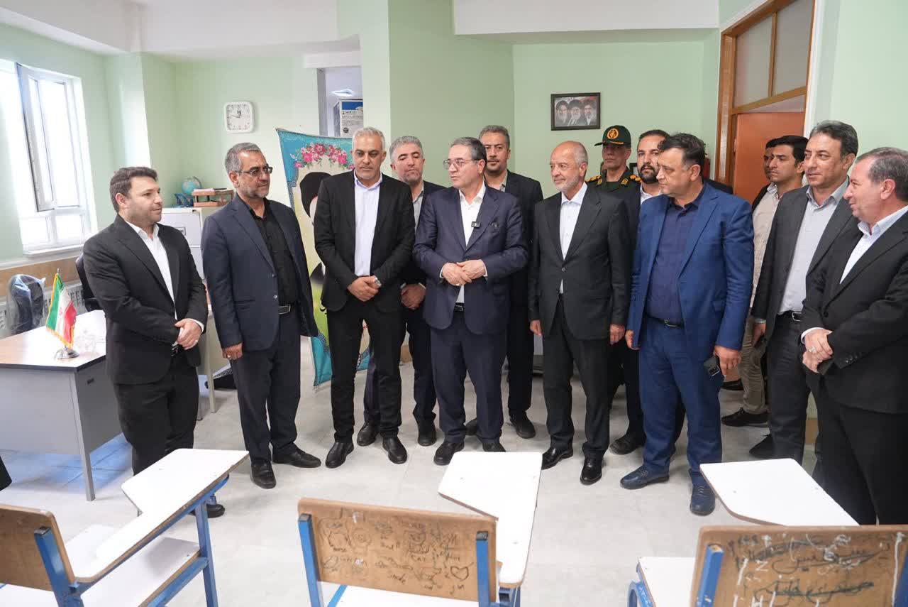 برگزاری آیین افتتاح مدرسه 12 کلاسه در سلماس + تصاویر