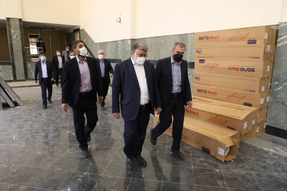 بازدید محمدصادق معتمدیان استاندار آذربایجان غربی از روند تجهیز تالار مرکزی ارومیه