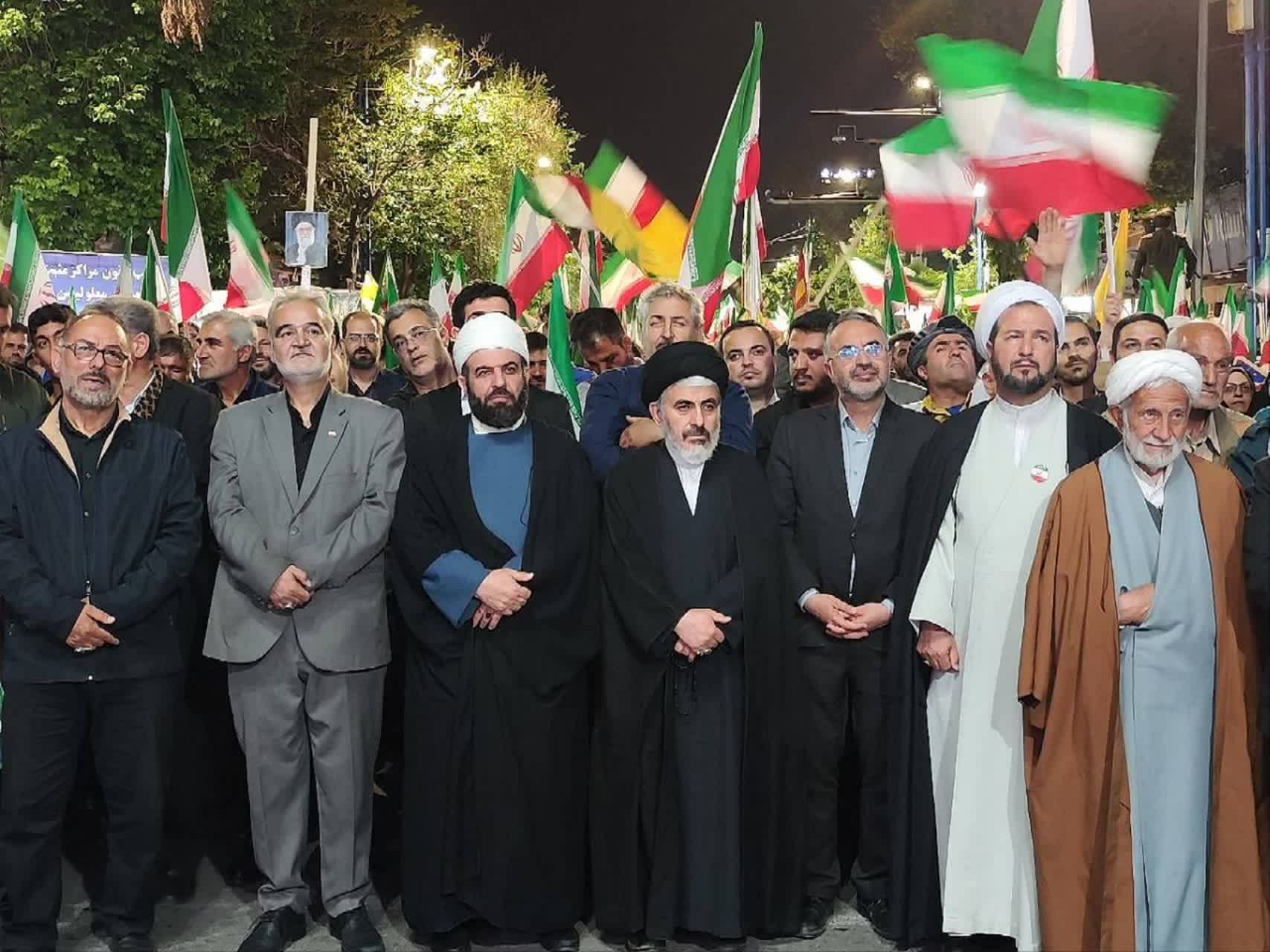تداوم اجتماع دشمن ستیز مردم ارومیه ؛ استمرار مقاومت و اقتدار