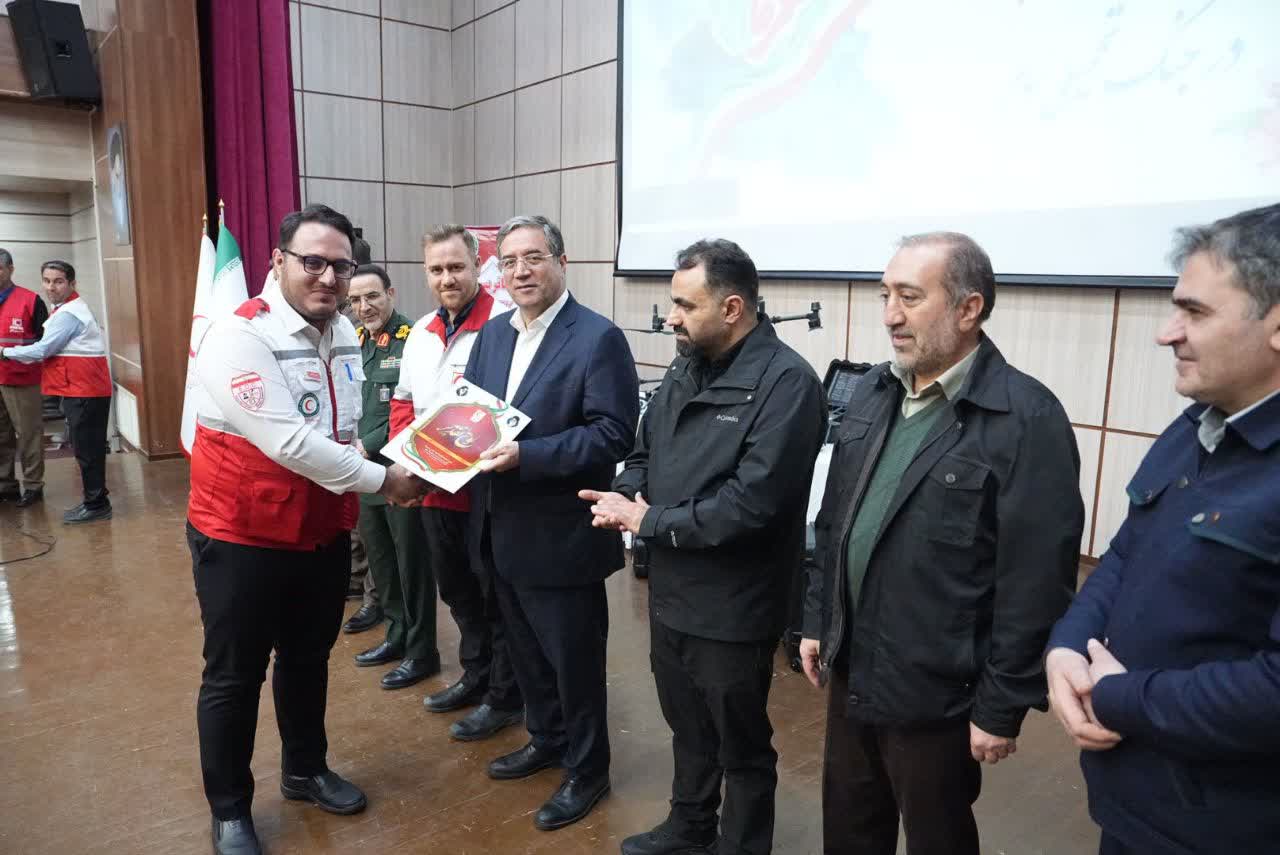 آلبوم تصویری / برگزاری مراسم تجلیل از رشادت‌های امدادگران جمعیت هلال احمر آذربایجان‌غربی