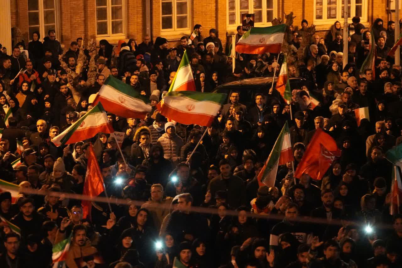 برگزاری آیین شهادت حضرت امام خامنه‌ای (قدس سره) و تشییع پیکر مطهر شهدای حافظان امنیت آذربایجان‌غربی + تصاویر