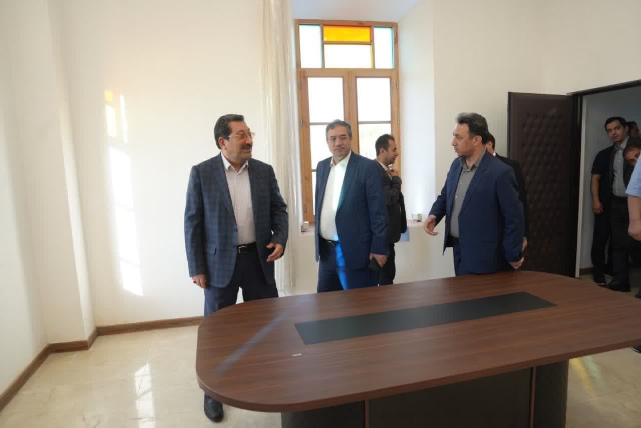 بازدید وزیر صمت و استاندار آذربایجانغربی از مرکز خدمات سرمایهگذاری استان + تصاویر