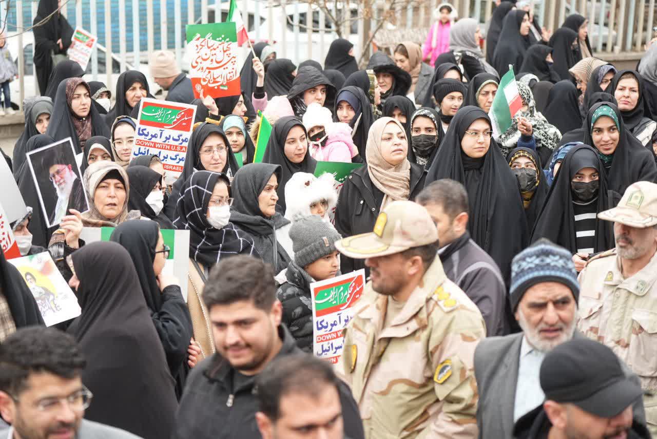 برگزاری باشکوه راهپیمایی 22 بهمن در خوی + تصاویر