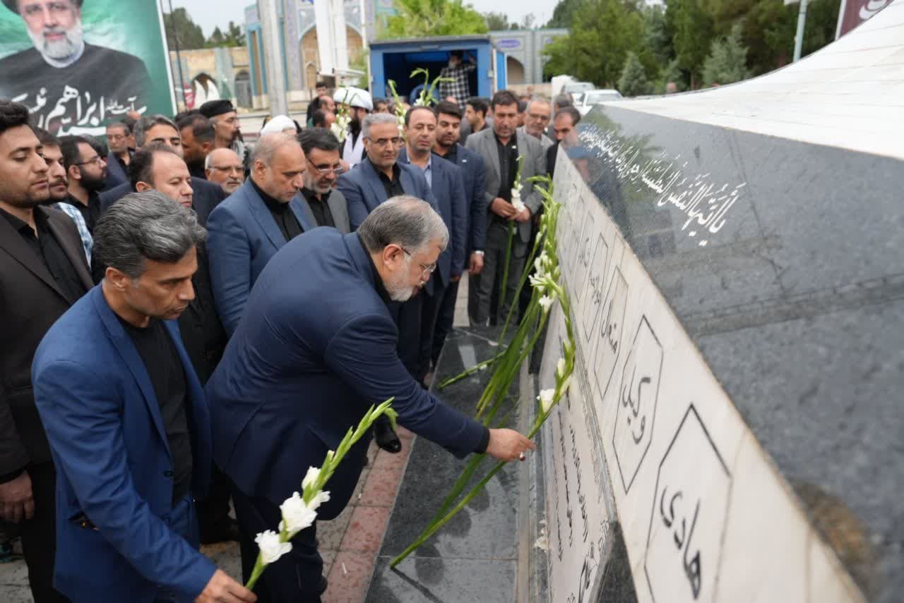 آلبوم تصویری / برگزاری آیین بزرگداشت ششمین سالگرد ارتحال مجاهد نستوه حاج شیخ غلامرضا حسنی