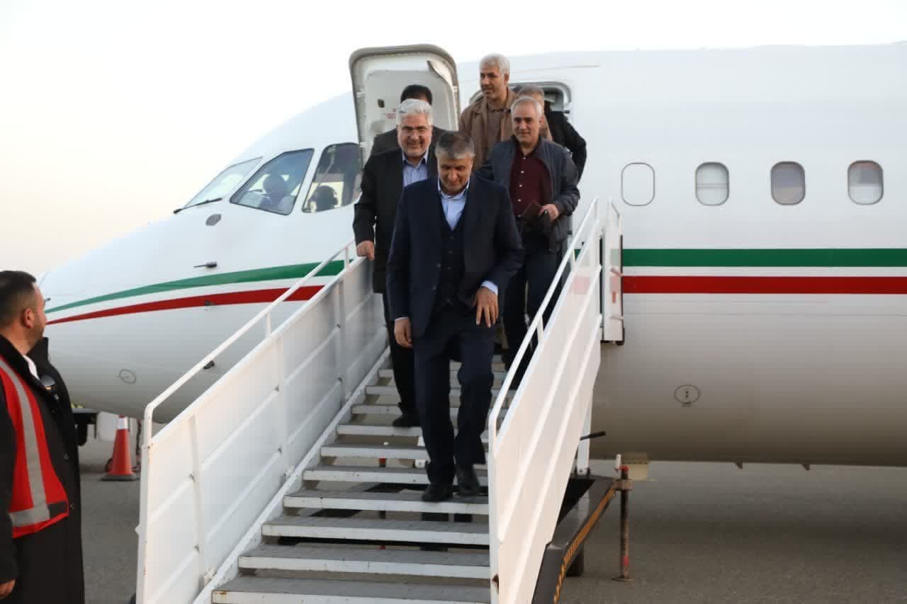 معاون رئیس جمهور و رئیس سازمان انرژی اتمی ایران وارد ماکو شد + تصاویر