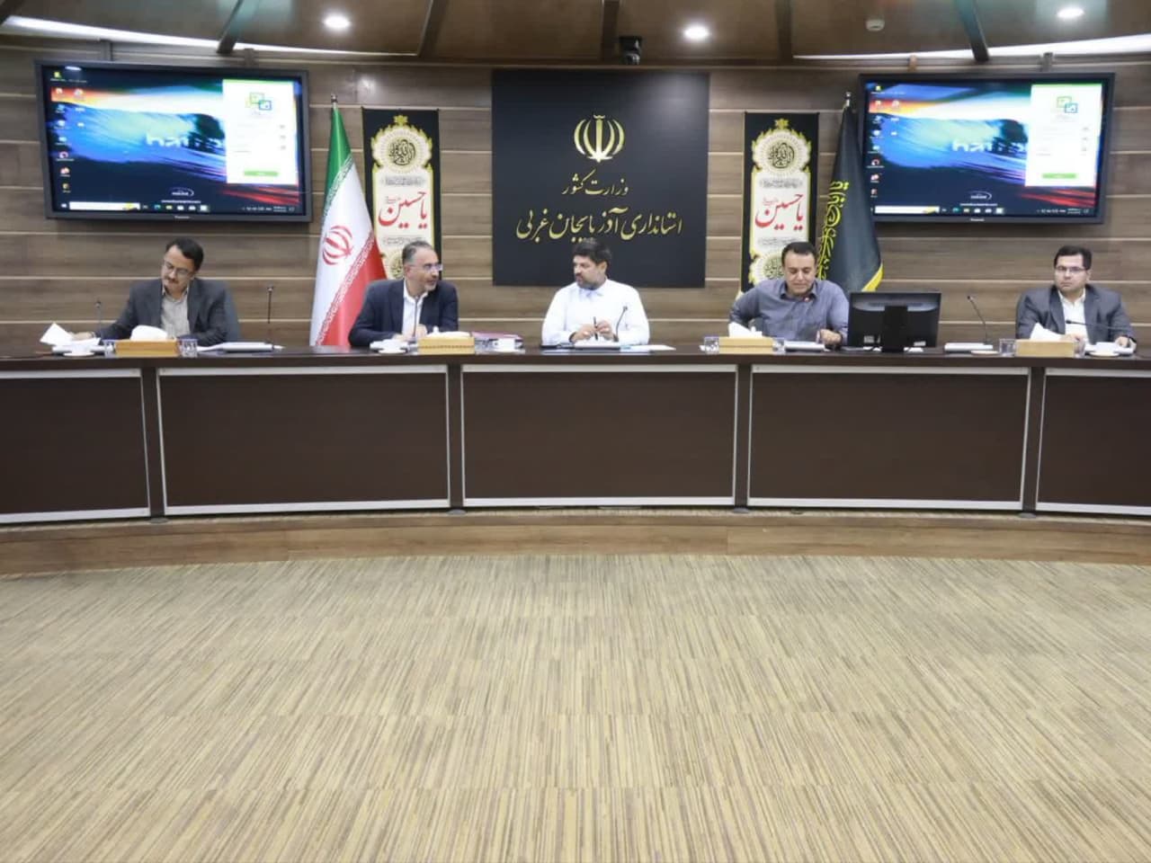 برگزاری جلسه بررسی مشکلات شهرک گلمانخانه ارومیه + تصاویر