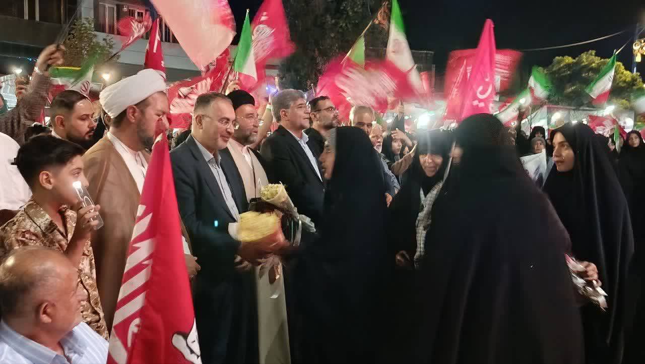 تداوم حضور شبانه شهروندان ارومیه + تصاویر