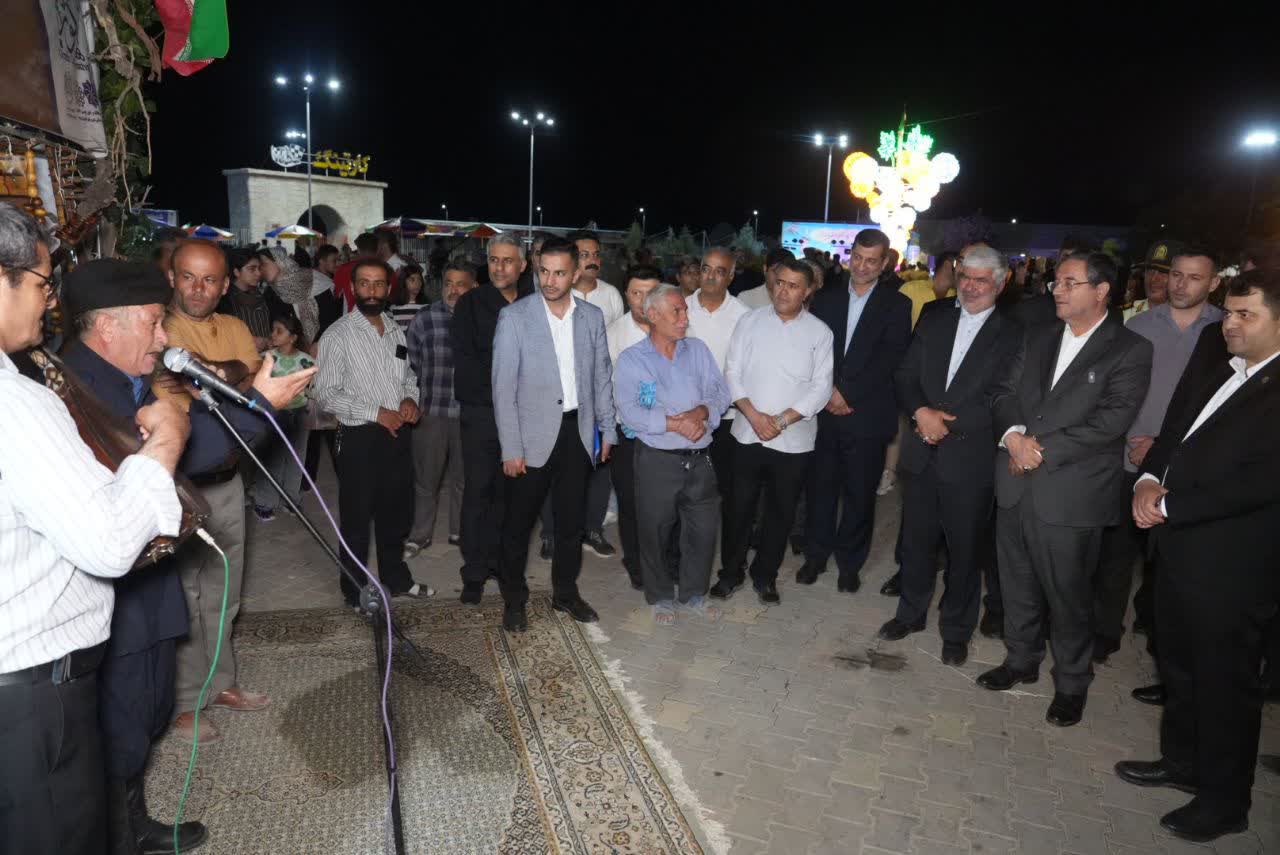 آلبوم تصویری / آغاز هشتمین جشنواره انگور ارومیه