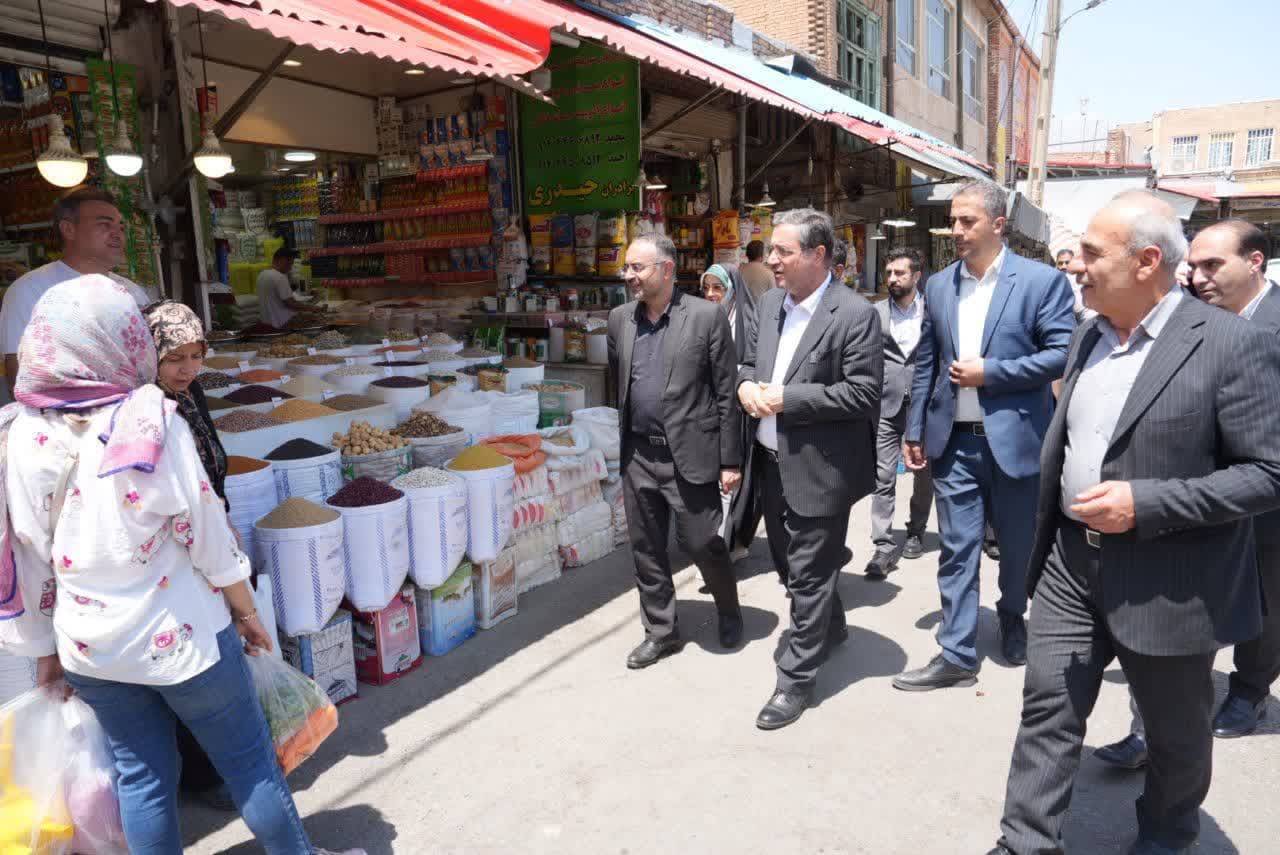 بازدید استاندار آذربایجانغربی از بازار تاریخی ارومیه + تصاویر