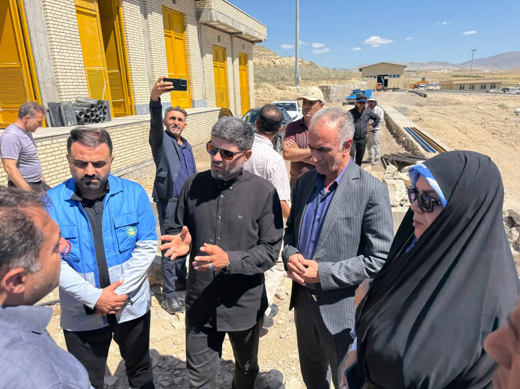 بازدید معاون هماهنگی امور عمرانی استاندار آذربایجانغربی از پروژه فاضلاب شهری ماکو + تصاویر