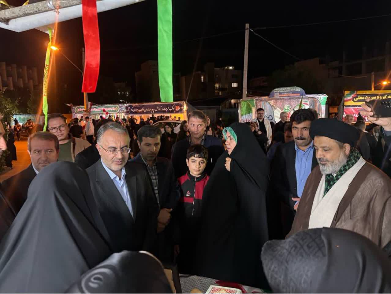 با حفظ دستاوردهای جنگ و تبدیل سختی ها و تهدیدها به فرصت، افق های جدیدی برای آینده کشور رقم خواهد خورد