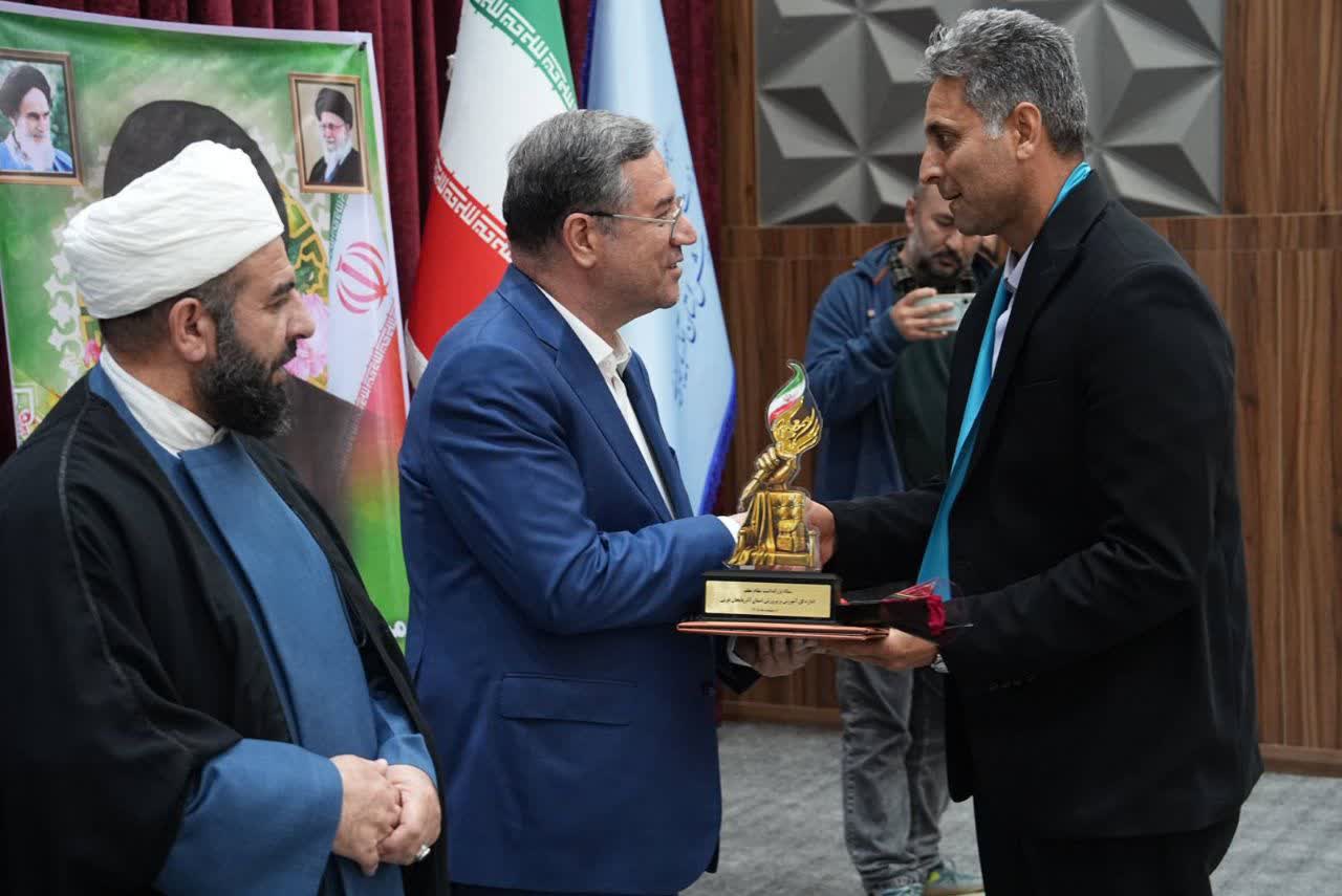 آلبوم تصویری / برگزاری آیین تجلیل از معلمان نمونه آذربایجانغربی