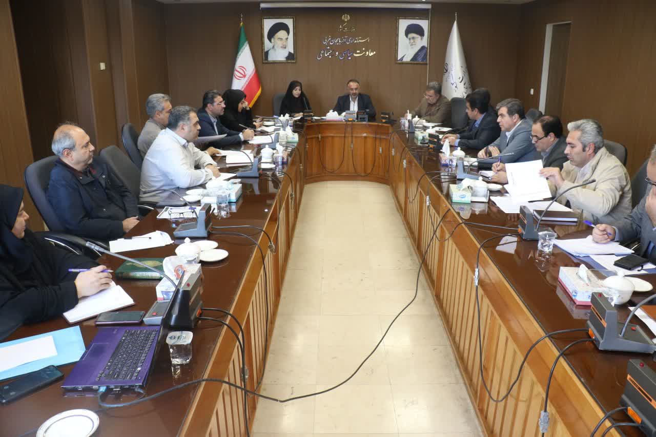 برگزاری جلسه انجمن کتابخانههای عمومی آذربایجانغربی