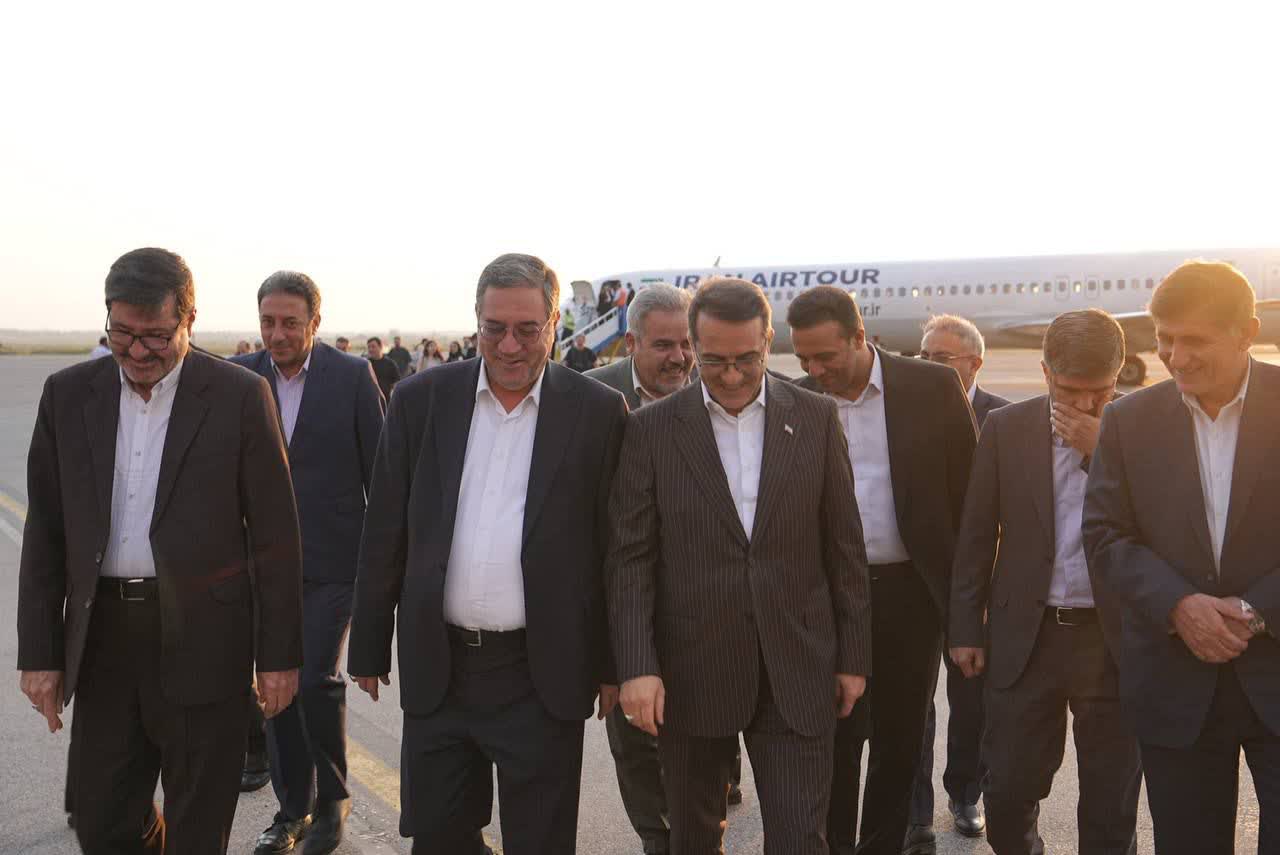 آغاز سفر معاون رئیسجمهور و رئیس سازمان اداری و استخدامی کشور به آذربایجانغربی + تصاویر