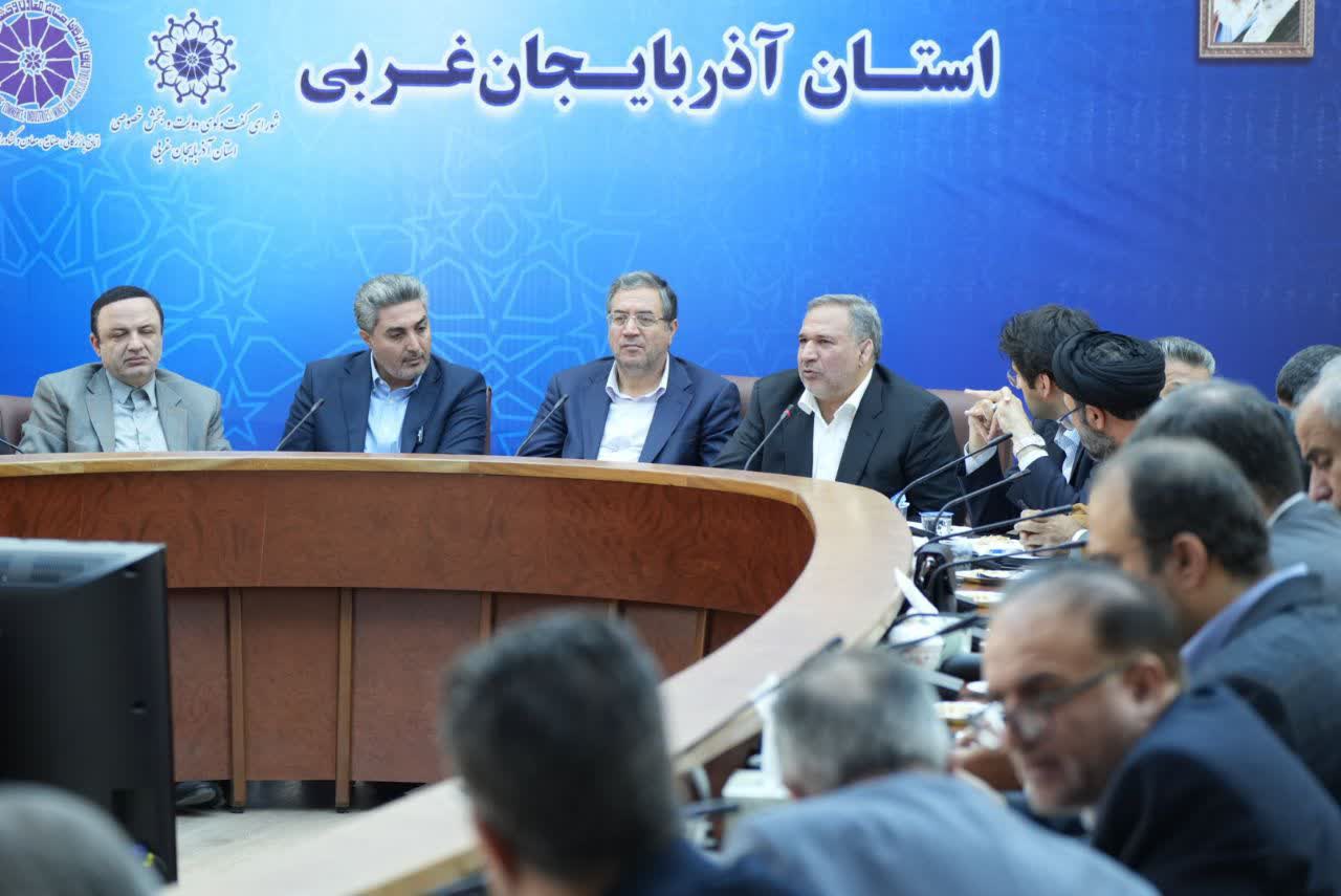 آلبوم تصویری / برگزاری جلسه شورای گفتگوی دولت و بخش خصوصی آذربایجانغربی