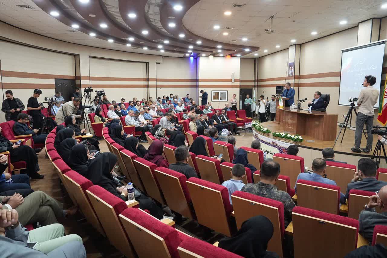 آلبوم تصویری / خانه مطبوعات میزبان گفتوگوی استاندار آذربایجانغربی با خبرنگاران