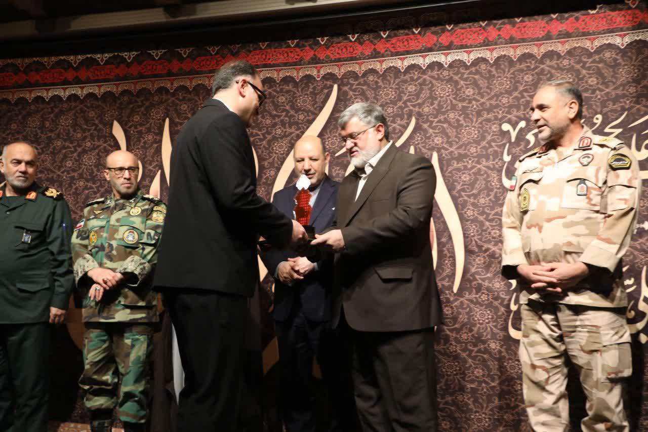 آلبوم تصویری / برگزاری آیین تجلیل از خادمین اربعین حسینی در استان و یادبود اولین سال بازگشایی مرز تمرچین جهت تردد زائرین اربعین