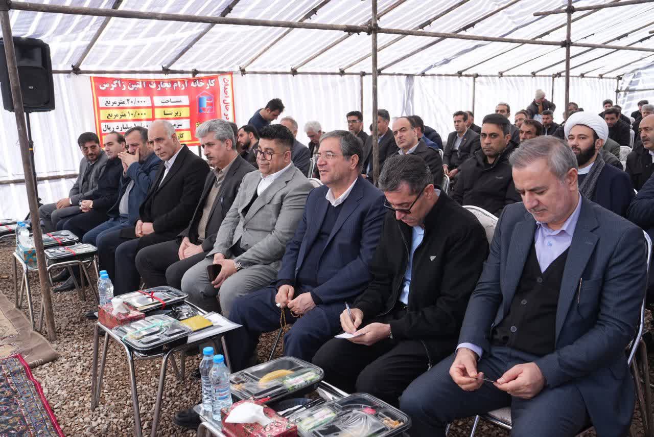 آغاز عملیات اجرایی واحد تولیدی انواع لوازم خانگی برقی در مهاباد + تصاویر