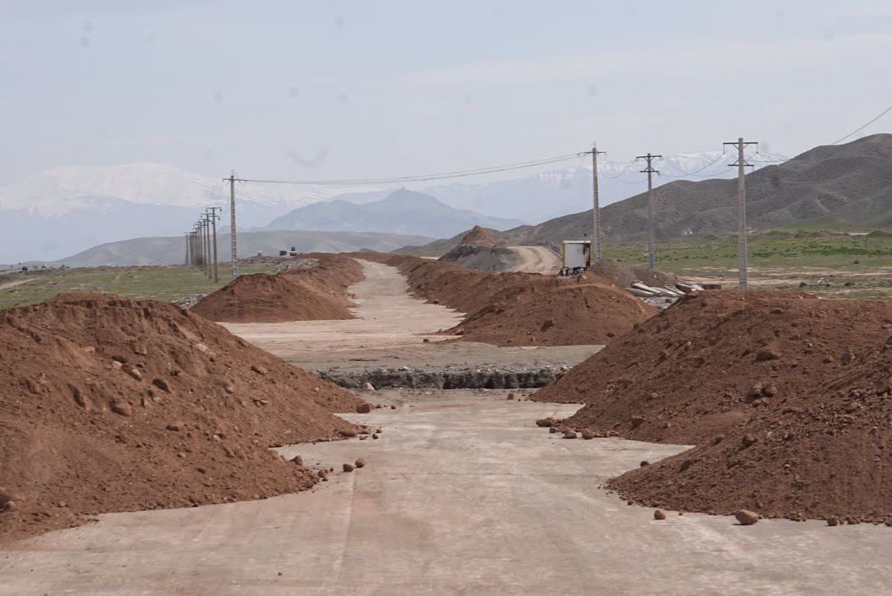 بازدید استاندار آذربایجان‌غربی از از روند اجرای پروژه سه‌راهی ایواوغلی تا گیت ورودی منطقه آزاد ماکو + تصاویر