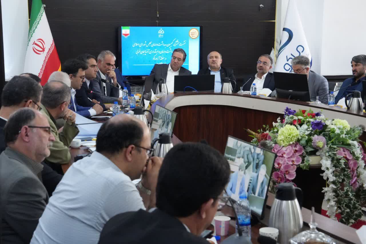 برگزاری نشست مشترک کمیسیون بهداشت و درمان مجلس، وزارت بهداشت و درمان و استانداری آذربایجانغربی