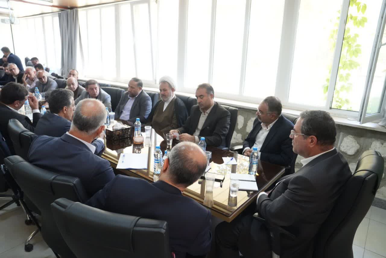 برگزاری جلسه بررسی مسائل و مشکلات تأمین نهادههای دام و طیور آذربایجانغربی + تصاویر