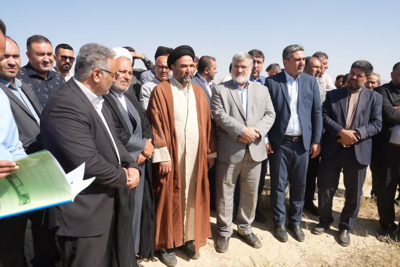 بازدید استاندار آذربایجانغربی از روند جمع آوری و دفن زباله در سایت دفن زباله شهرداری ارومیه در نازلو