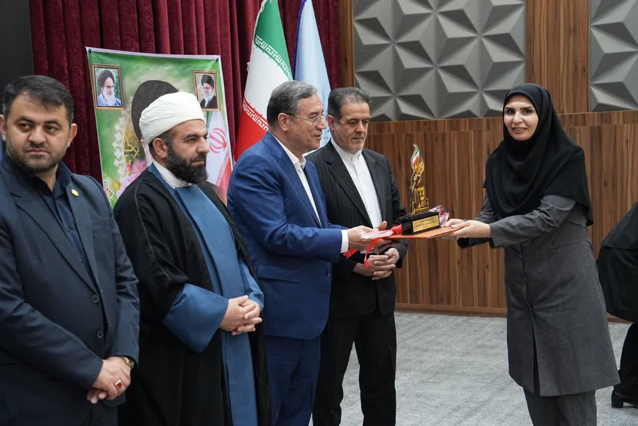 آلبوم تصویری / برگزاری آیین تجلیل از معلمان نمونه آذربایجانغربی