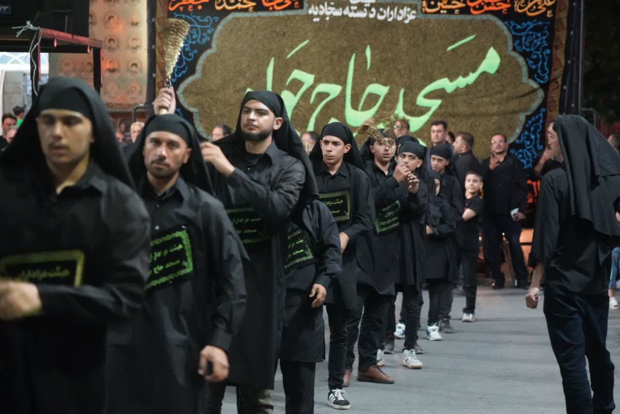 برگزاری آیین عزاداری شب عاشورای شهادت اباعبدالله الحسین (ع) در مسجد حاج جواد ارومیه + تصاویر
