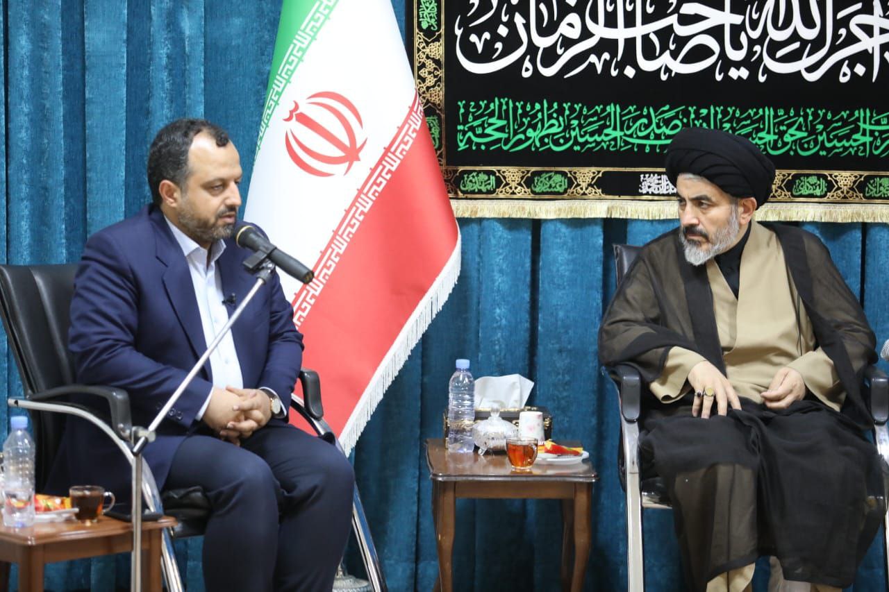 آلبوم تصویری / حضور وزیر اقتصاد و دارایی و استاندار آذربایجان غربی در نماز جمعه ارومیه