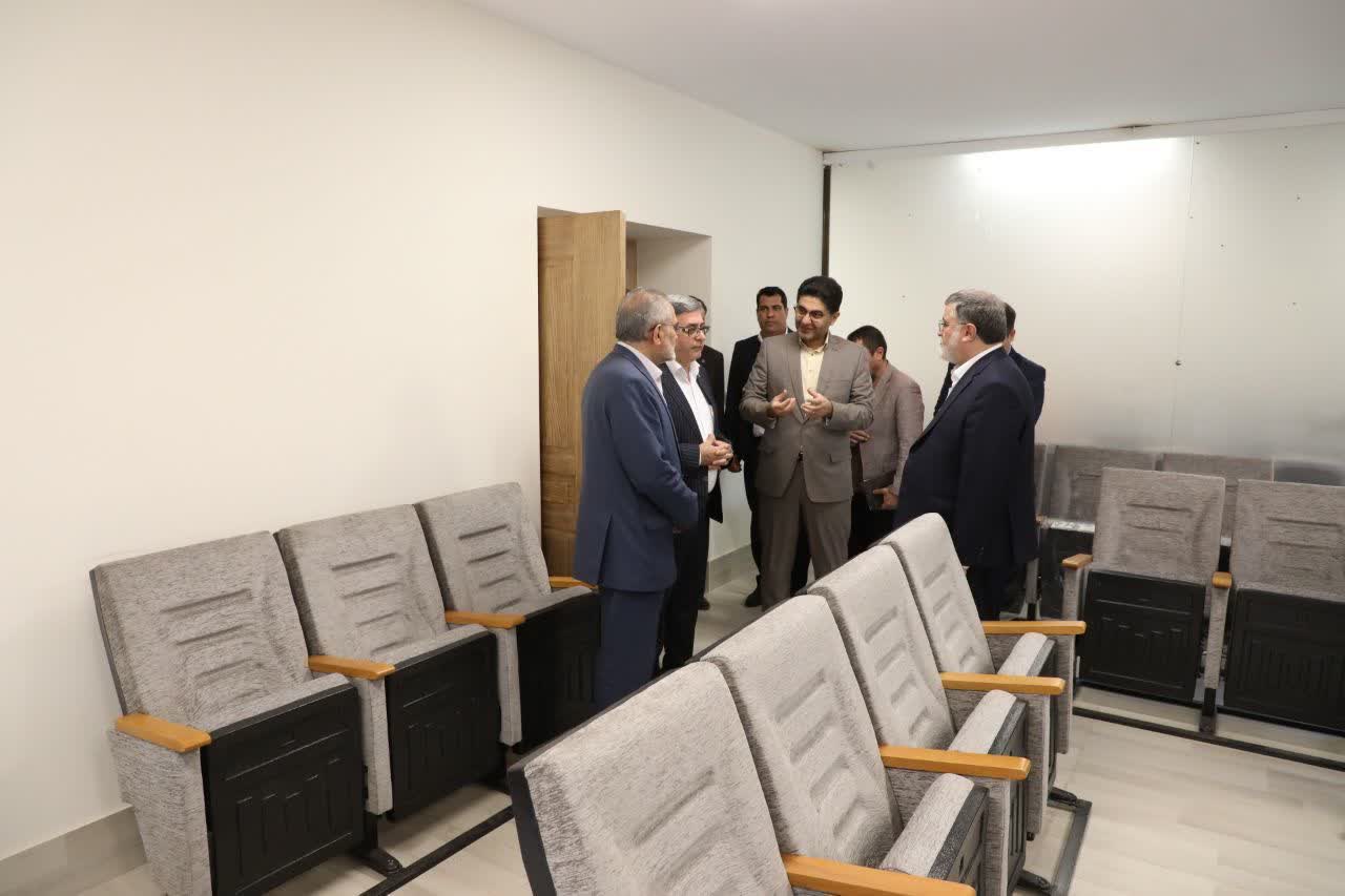 آلبوم تصویری / بازدید معاون امور مجلس رئیس جمهور از مرکز رشد، نوآوری و کارآفرینی دانشگاه ارومیه