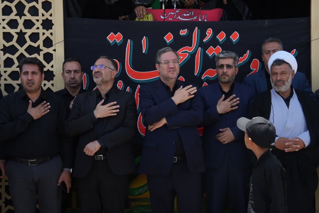 آلبوم تصویری / حضور استاندار آذربایجانغربی در آیین عزاداری تاسوعای حسینی در ارومیه