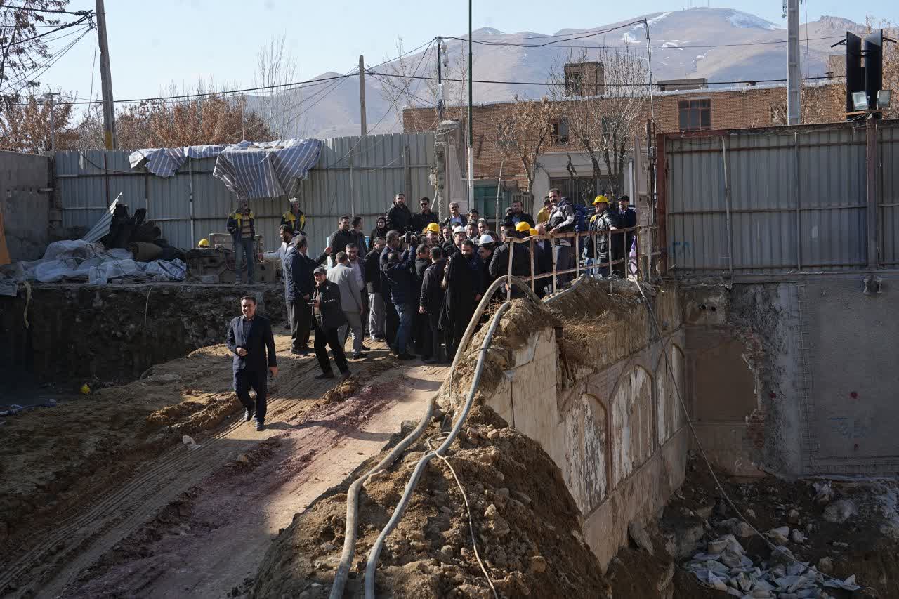 بازدید استاندار آذربایجان‌غربی از هتل پنج‌ستاره در حال ساخت در مهاباد