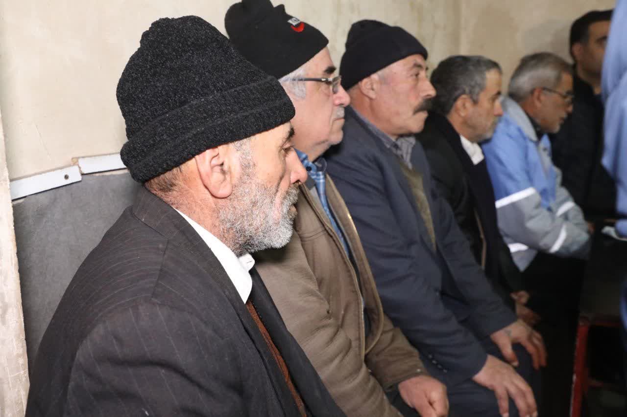 آلبوم تصویری / بازدید شبانه استاندار آذربایجانغربی از مناطق زلزله زده شهرستان خوی