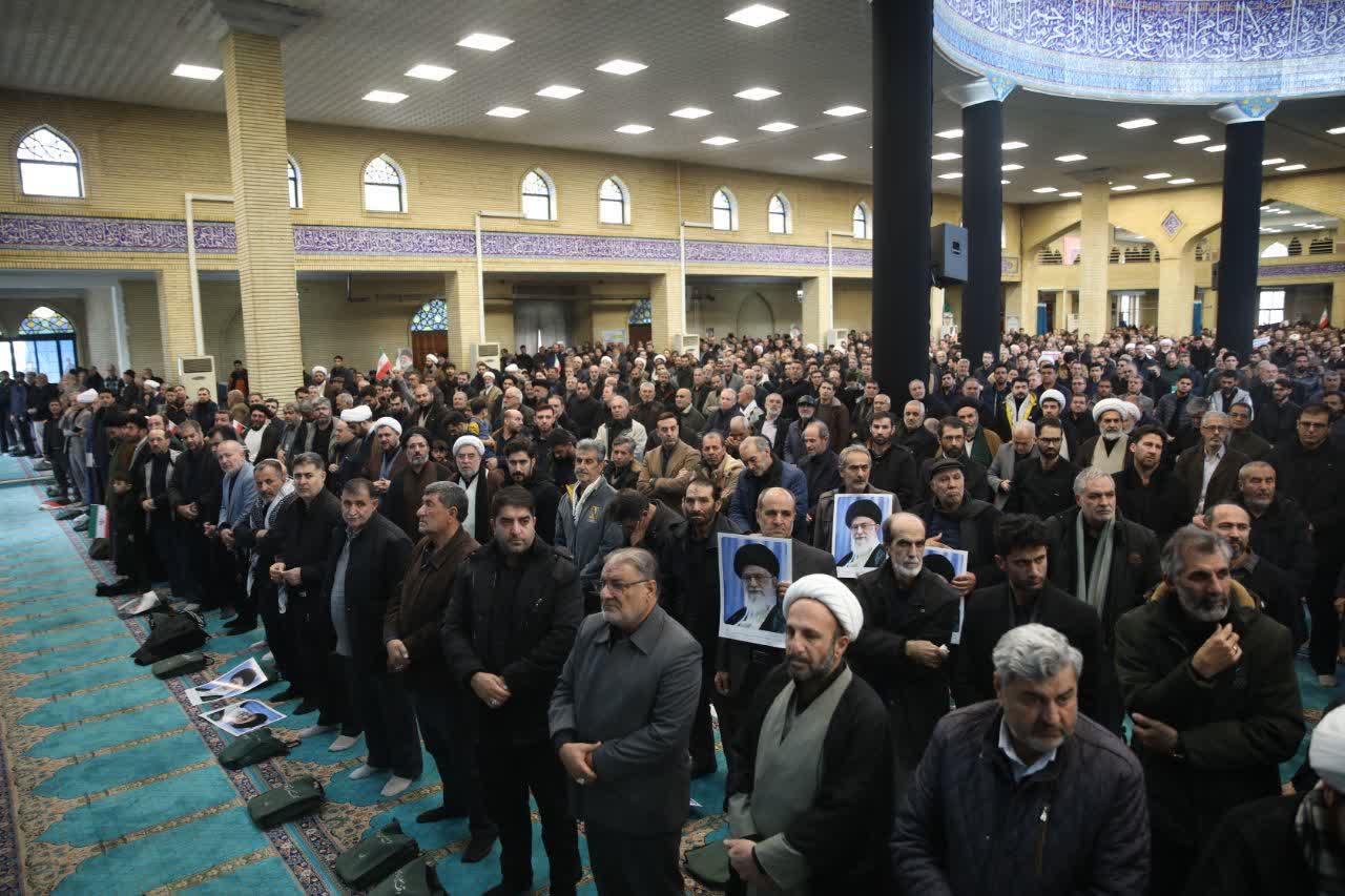 تجمع مردم ارومیه در پی شهادت مقام معظم رهبری + تصاویر