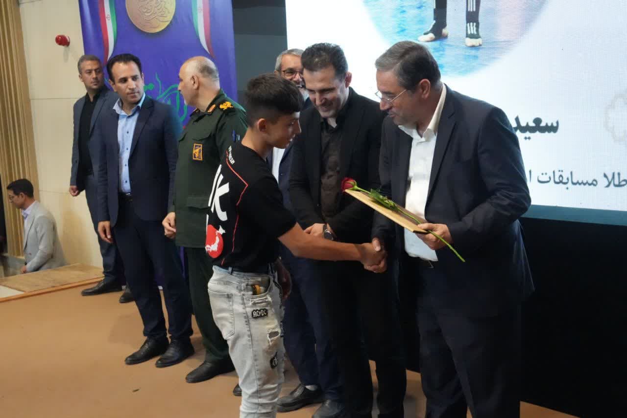 آلبوم تصویری / برگزاری آیین تجلیل از قهرمانان جهانی و آسیایی آذربایجانغربی