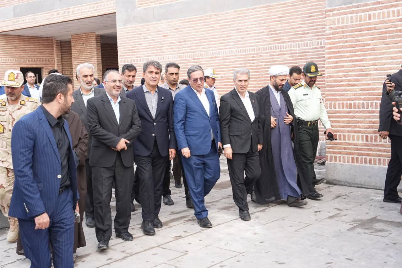 استاندار آذربایجانغربی روند تکمیل بارگاه شمس تبریزی را بررسی کرد