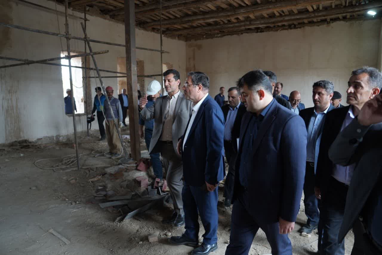 آلبوم تصویری / بازدید استاندار آذربایجانغربی از روند آماده سازی مرکز خدمات سرمایهگذاری استان