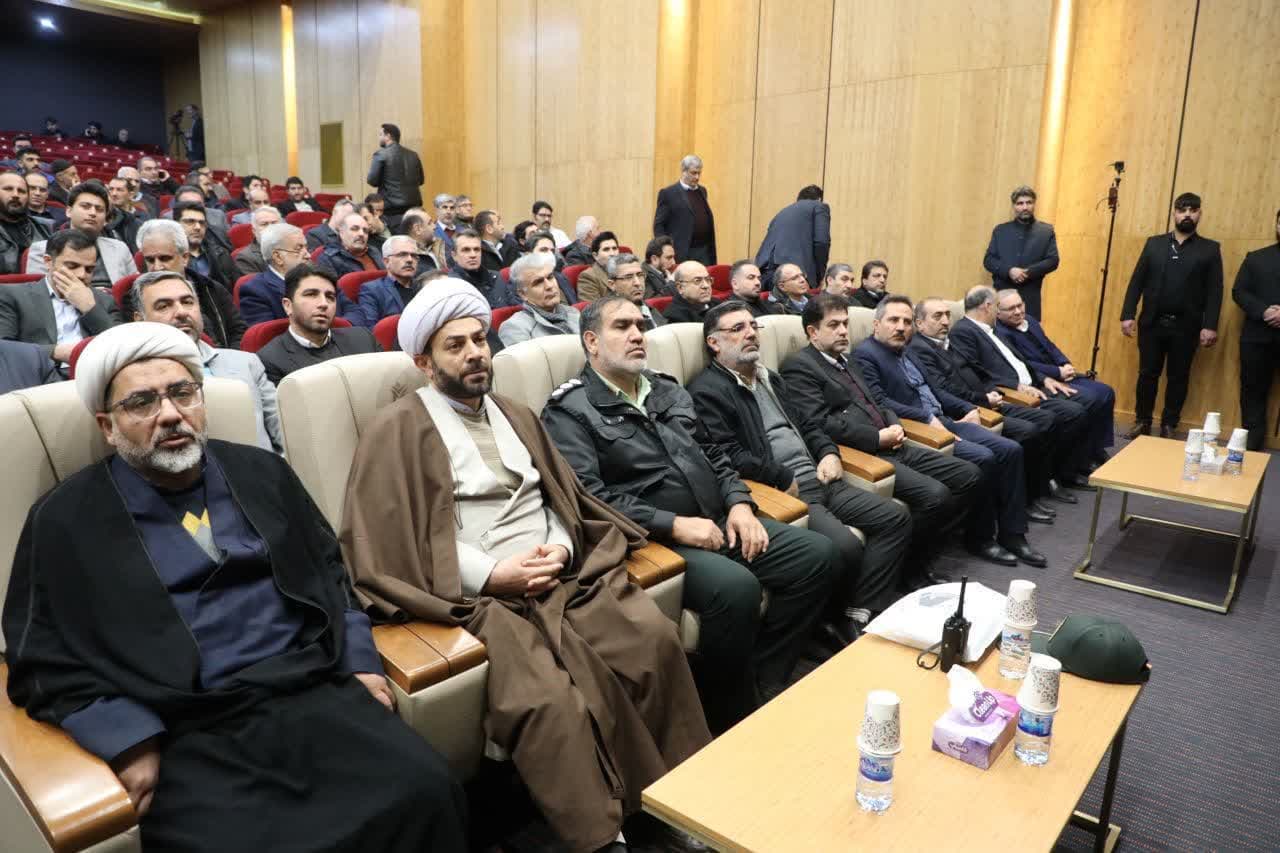 آلبوم تصویری / آغاز روند احداث پروزه گلخانه پنجاه هکتاری در شهرستان خوی
