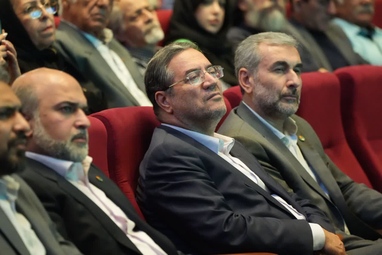 برگزاری آیین نکوداشت نامداران فرهنگ و هنر آذربایجانغربی + تصاویر