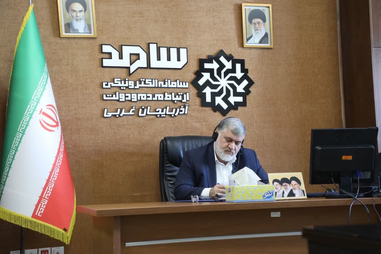 حضور استاندار آذربایجانغربی در سامانه تلفنی 111 سامد + تصاویر