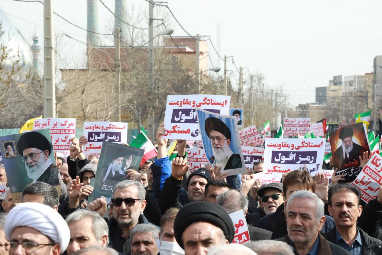 تشییع پیکر شهدای جنگ رمضان در ارومیه + تصاویر