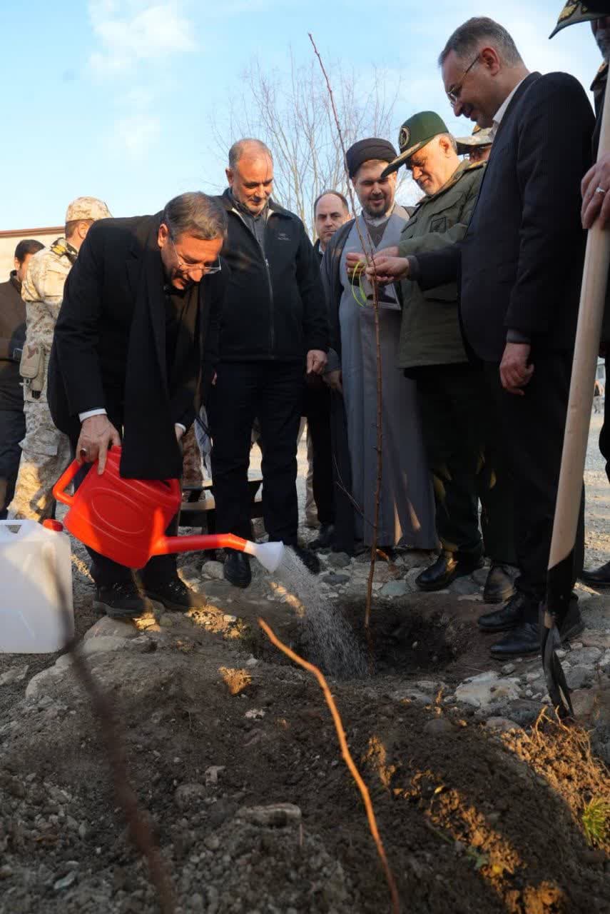 بازدید استاندار آذربایجانغربی از گردان شهید خرازی لشکر عملیاتی حمزه سیدالشهدا + تصاویر