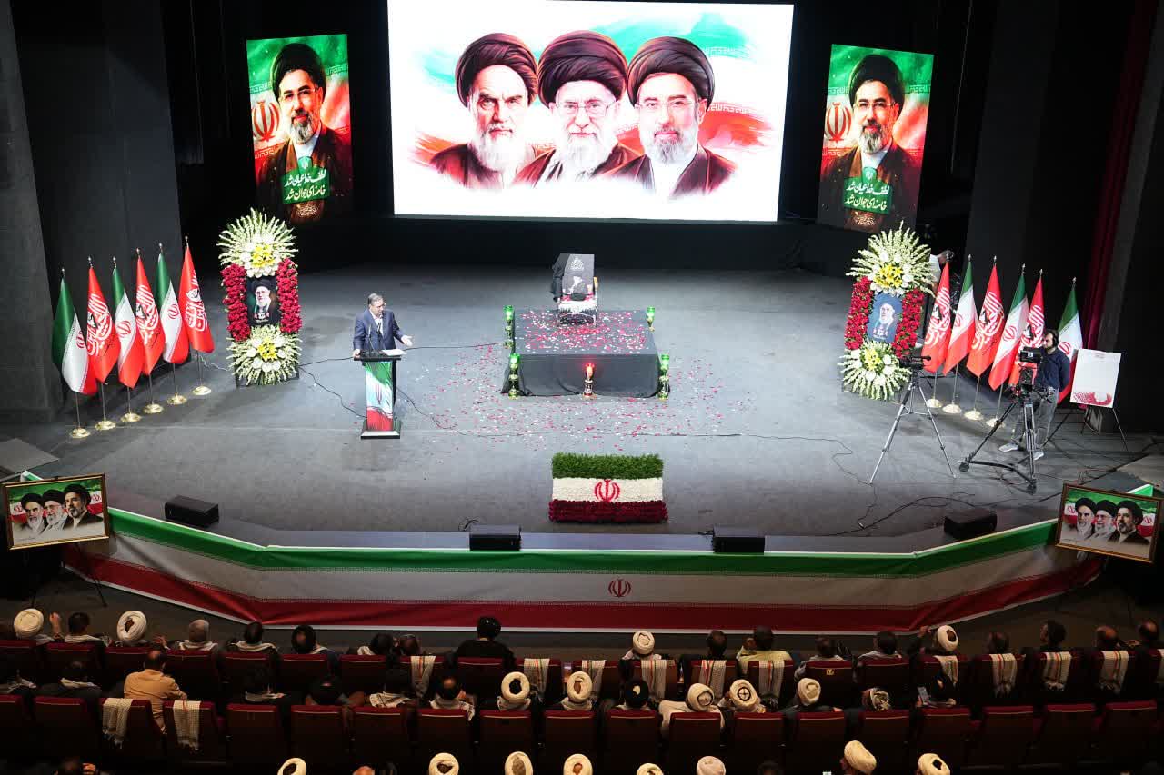 آلبوم تصویری / برگزاری مراسم بزرگداشت اسطوره وحدت در جهان اسلام
