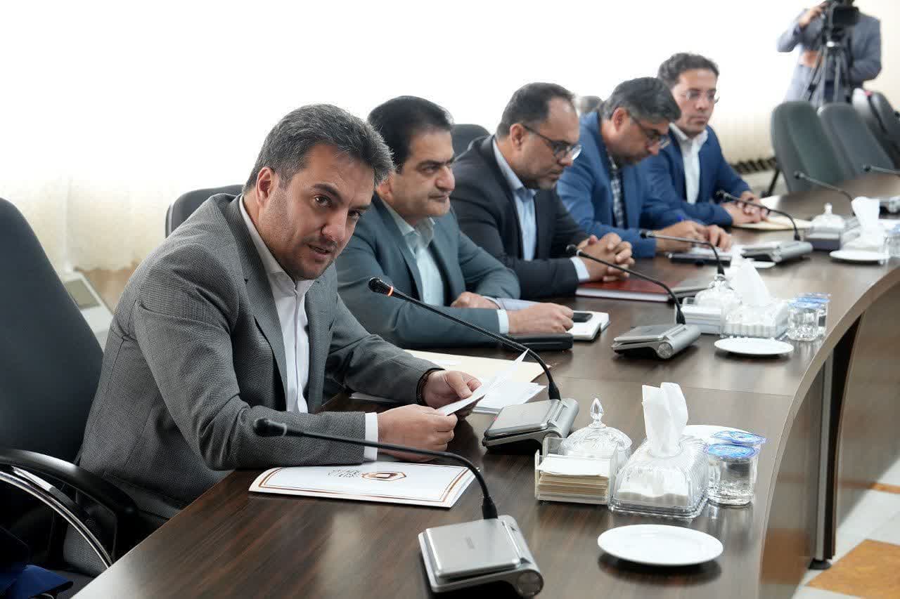 دیدار مدیران بنیان مسکن انقلاب اسلامی استان با استاندار آذربایجانغربی + تصاویر