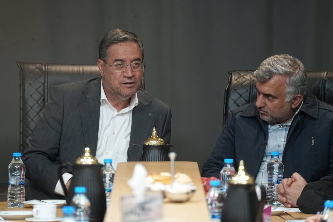 برگزاری نشست راهبردی استاندار آذربایجان‌غربی و معاون وزیر امور خارجه در مرز بازرگان + تصاویر