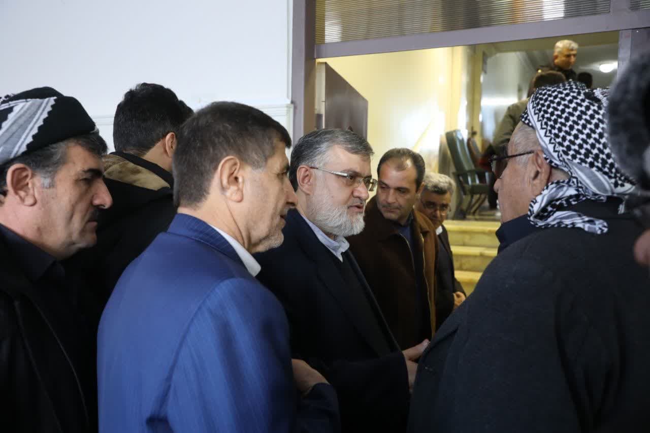 آلبوم تصویری / دیدار استاندار آذربایجانغربی با جمعی از روحانیون، سران طوایف و عشایر شهرستان پیرانشهر
